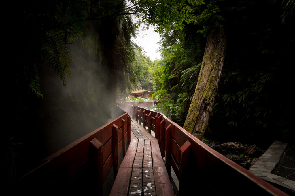 Passagem das termas geométricas em Pucón no Chile