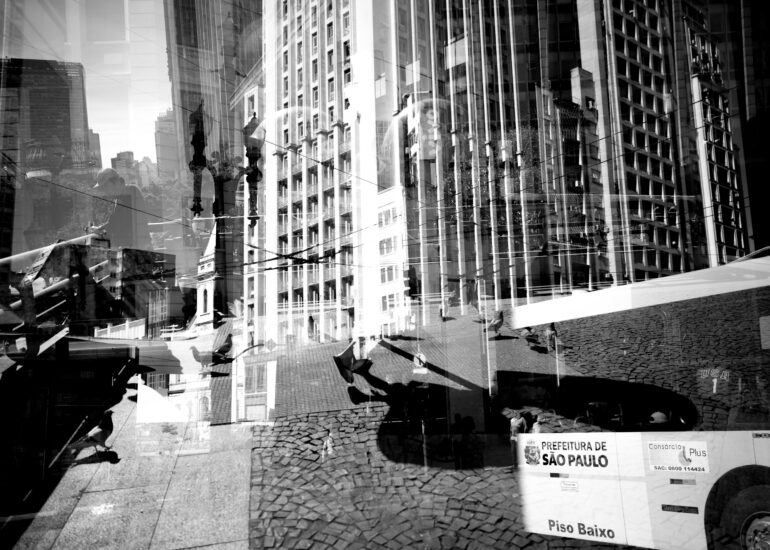 Imagem abstrata parte do trabalho autoral do fotógrafo Victor Pratis